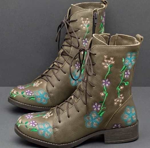 LUXE CHIC Ladies mid-heel embroidered low boots