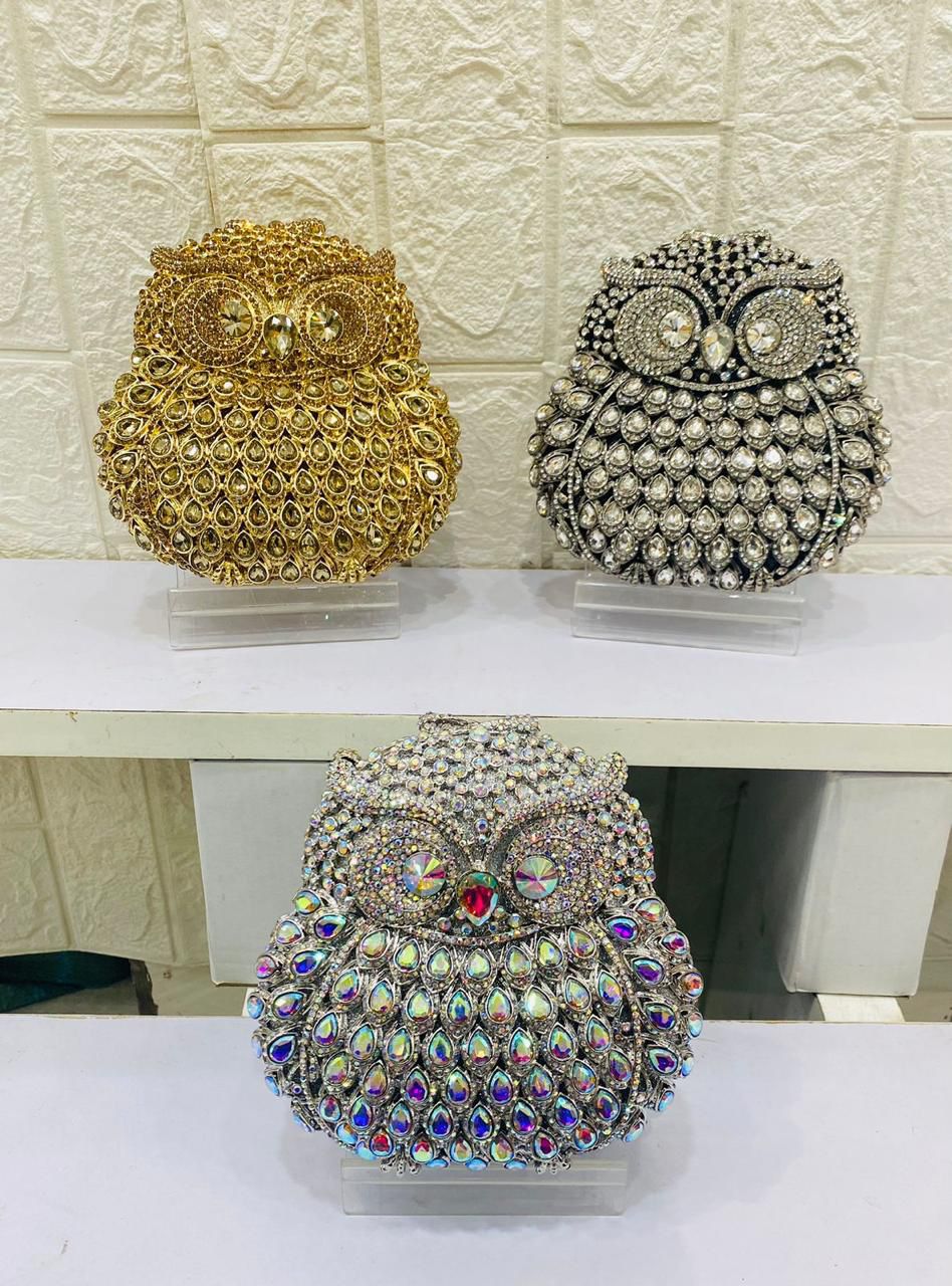 HOTLIST CART OWL CRYSTAL CLUTCH